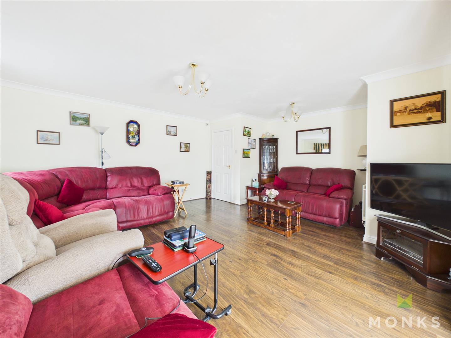 15 Criggion Close, Four Crosses, SY22 6NP For Sale